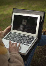 Load image into Gallery viewer, MARBLE BLACK ORTA LAPTOP
