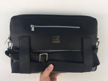 Load image into Gallery viewer, TRAVELER SİYAH ORTA LAPTOP (9 HAZİRAN'DA KARGOLANACAKTIR)
