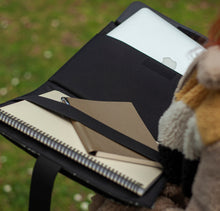 Load image into Gallery viewer, MARBLE BLACK ORTA LAPTOP
