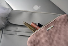 Load image into Gallery viewer, EXECUTIVE TWINPACK ORTA LAPTOP
